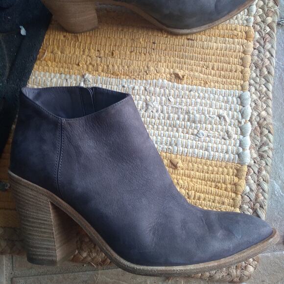 Vince Heeled Bootie. Shale gray. Size 8.5 - Picture 6 of 13